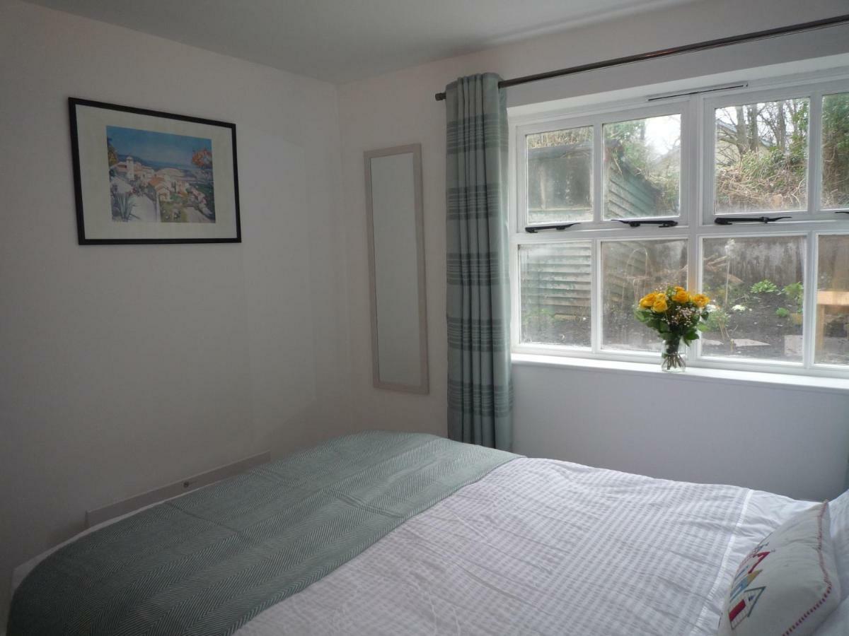 Ednyfed Apartment ネビン エクステリア 写真